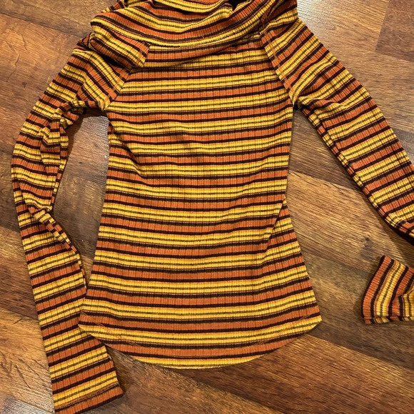 Free People Cape Cod Cowl-Neck Striped Thermal Long Sleeve Size Small - Picture 7 of 8
